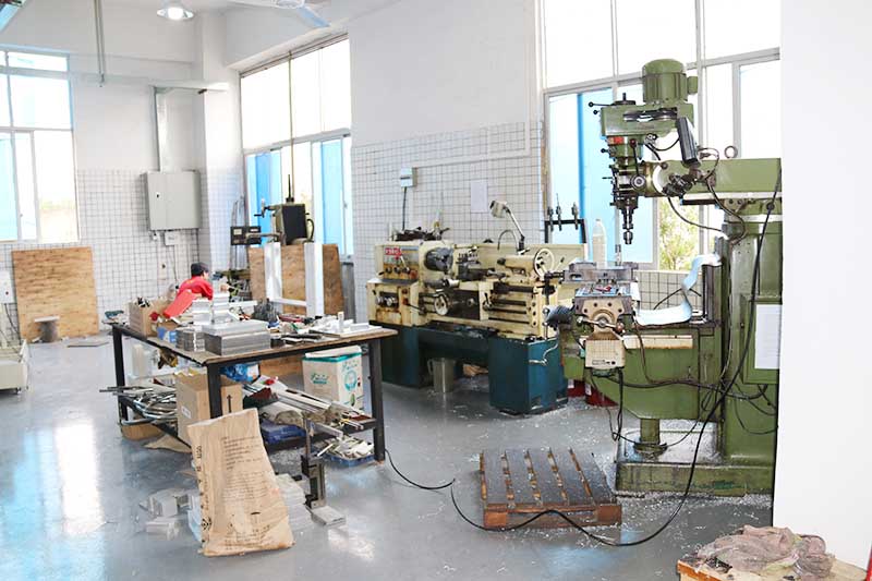 高低溫試驗箱廠家加工區